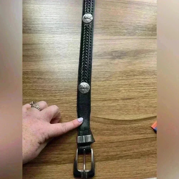 Brighton Onyx Two-Tone Leather Belt Size 44 Golf Theme - Picture 2 of 8